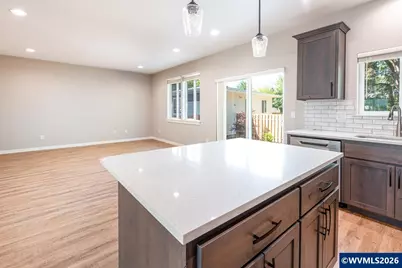 946 NW 10th St, Corvallis, OR 97330 - Photo 18