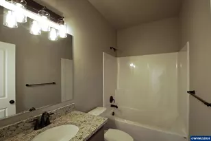 253/255 NW Douglas St, Dallas, OR 97338 - Photo 20