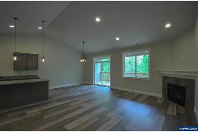 257 NW Douglas (-259) St, Dallas, OR 97338 - Photo 6