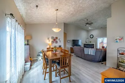 4331 Mackinaw Av SE, Albany, OR 97322 - Photo 4