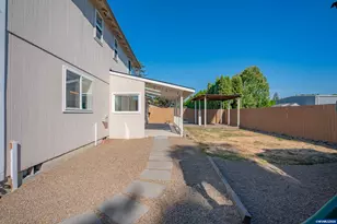 208 Faith St, Jefferson, OR 97352 - Photo 32
