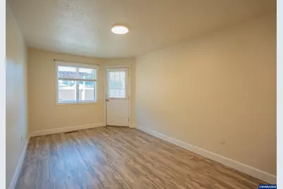 208 Faith St, Jefferson, OR 97352 - Photo 16