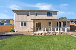 208 Faith St, Jefferson, OR 97352 - Photo 2