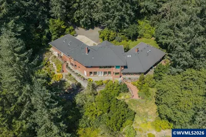 40450 Hilltop Dr, Lebanon, OR 97355 - Photo 2