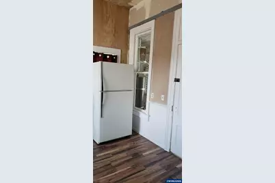 766 S 2nd St, Lebanon, OR 97355 - Photo 30