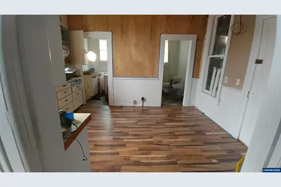 766 S 2nd St, Lebanon, OR 97355 - Photo 12