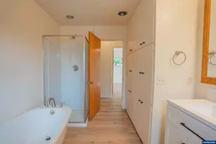 680 E Sherman St, Lebanon, OR 97355 - Photo 20