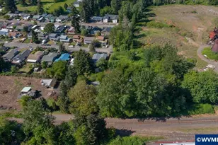 1400 Nandina St, Sweet Home, OR 97386 - Photo 10