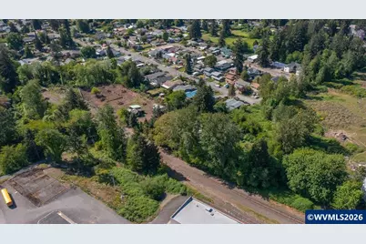 1400 Nandina St, Sweet Home, OR 97386 - Photo 4