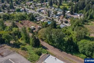 1400 Nandina St, Sweet Home, OR 97386 - Photo 4
