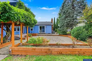 744 Cessna St, Independence, OR 97351 - Photo 48