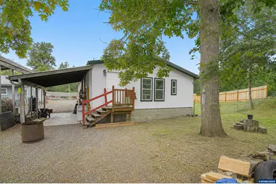 802 SW Spring St, Mill City, OR 97360 - Photo 22
