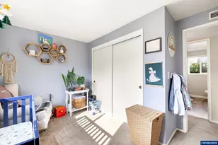 947 Genie St SE, Salem, OR 97306 - Photo 14