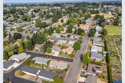 947 Genie St SE, Salem, OR 97306 - Photo 22