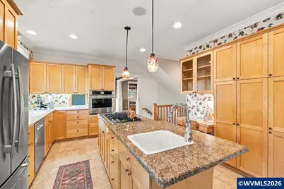 770 SE Cynthian Dr, Dallas, OR 97338 - Photo 14