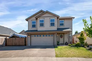 1875 SE Blueberry St, Dallas, OR 97338 - Photo 2