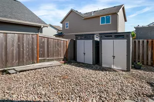 1875 SE Blueberry St, Dallas, OR 97338 - Photo 28