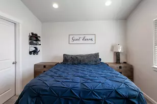 1875 SE Blueberry St, Dallas, OR 97338 - Photo 16