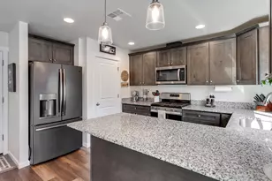 1875 SE Blueberry St, Dallas, OR 97338 - Photo 12