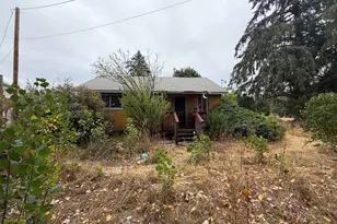1074 N River Dr, Sweet Home, OR 97386 - Photo 1