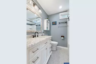 221 Walnut St, Independence, OR 97351 - Photo 22