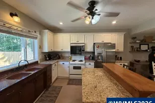 145 Patton Rd N, Detroit, OR 97342 - Photo 10