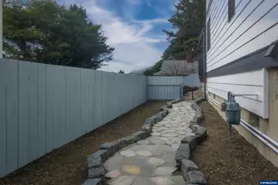 2035 NE 66th St, Lincoln City, OR 97367 - Photo 46