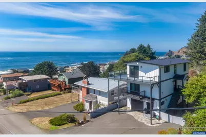 2035 NE 66th St, Lincoln City, OR 97367 - Photo 2