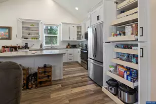 1943 Glen Creek Rd NW, Salem, OR 97304 - Photo 14