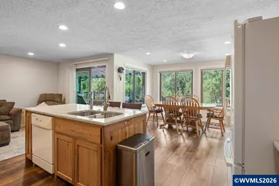 1240 39th Av SW, Albany, OR 97321 - Photo 10