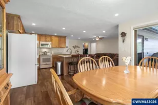 1240 39th Ave SW, Albany, OR 97321 - Photo 6