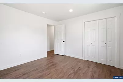 235 Cleveland St, Lebanon, OR 97355 - Photo 24
