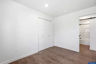 235 Cleveland St, Lebanon, OR 97355 - Photo 22