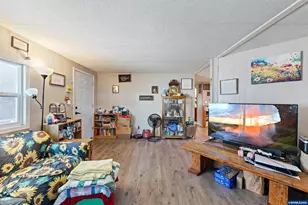 141 17th #3 St, Independence, OR 97351 - Photo 2