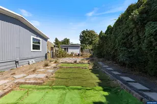 141 17th #3 St, Independence, OR 97351 - Photo 22