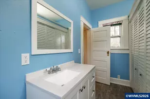 115 S 6th St, Independence, OR 97351 - Photo 18