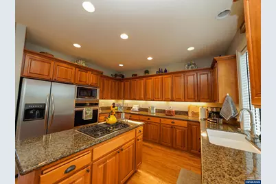 5549 Bellflower Ct SE, Salem, OR 97306 - Photo 10