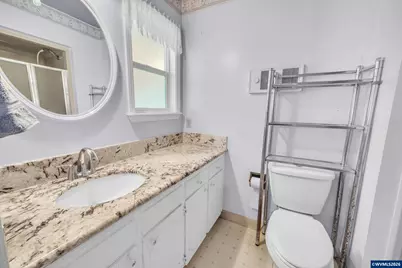 670 Smith Dr, Woodburn, OR 97071 - Photo 14