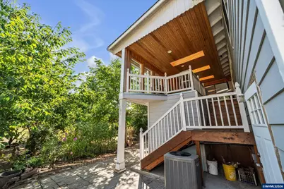 670 Smith Dr, Woodburn, OR 97071 - Photo 34