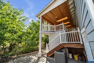 670 Smith Dr, Woodburn, OR 97071 - Photo 34