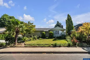 670 Smith Dr, Woodburn, OR 97071 - Photo 1