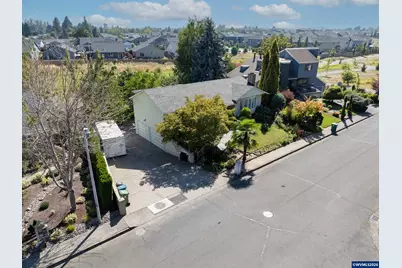 670 Smith Dr, Woodburn, OR 97071 - Photo 4