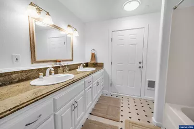 670 Smith Dr, Woodburn, OR 97071 - Photo 28