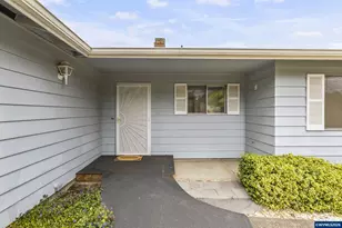 317 Atwater St N, Monmouth, OR 97361 - Photo 2