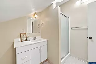 1070 Church St NE, Salem, OR 97301 - Photo 24