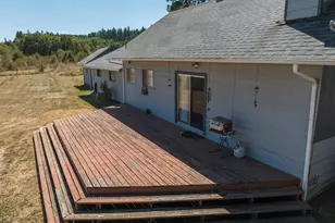 40028 Lacomb Dr, Lebanon, OR 97355 - Photo 38