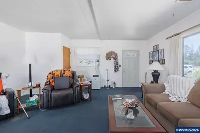 40028 Lacomb Dr, Lebanon, OR 97355 - Photo 12