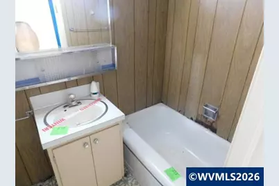 1336 Franklin St, Lebanon, OR 97355 - Photo 32