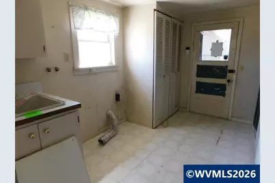 1336 Franklin St, Lebanon, OR 97355 - Photo 36