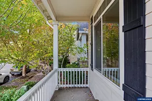 6298 SW Chestnut Dr, Corvallis, OR 97333 - Photo 4